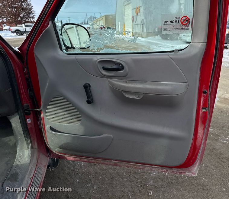 image for item EG7120 2002 Ford F150 pickup truck