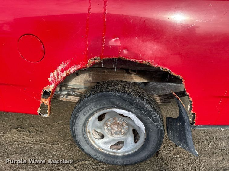 image for item EG7121 2002 Ford F150 pickup truck