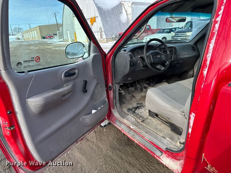 image for item EG7121 2002 Ford F150 pickup truck