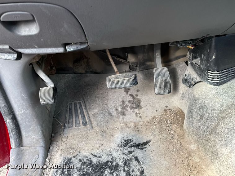 image for item EG7121 2002 Ford F150 pickup truck