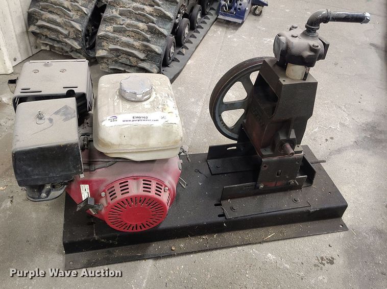 image for item EH0162 FMC Bean R-10 pump