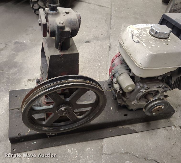 image for item EH0162 FMC Bean R-10 pump