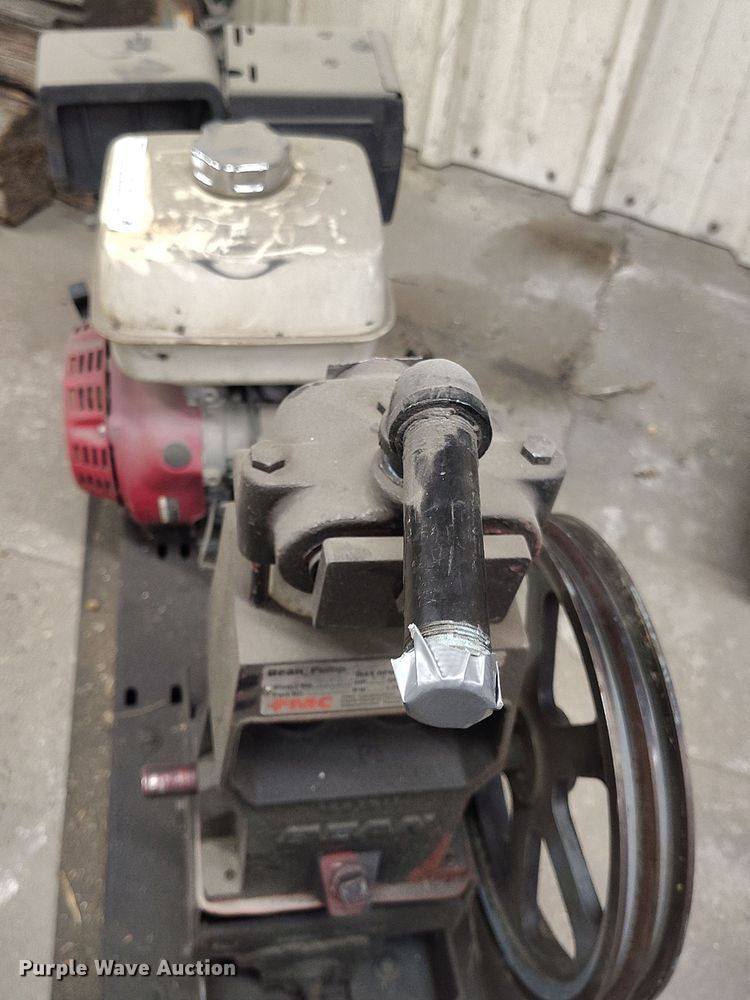 image for item EH0162 FMC Bean R-10 pump