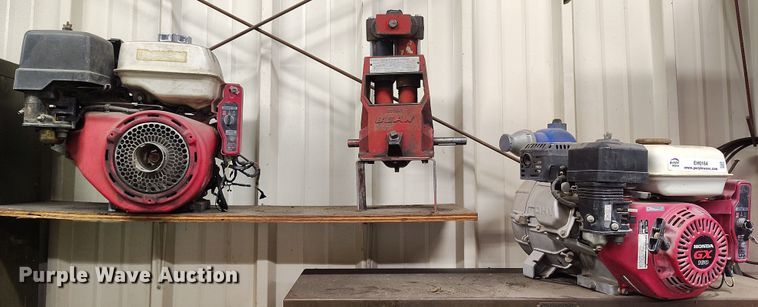 image for item EH0164 (2) pumps