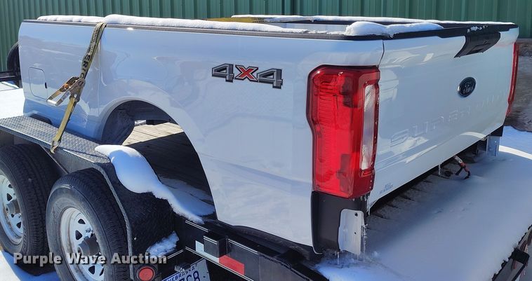 image for item EH0166 2024 Ford F250 pickup truck bed