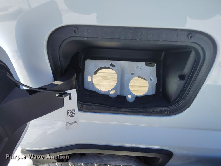 image for item EH0166 2024 Ford F250 pickup truck bed