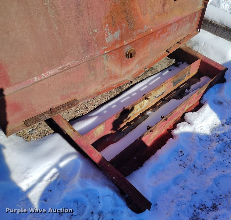 image for item EH0170 (2) FMC Bean sprayer tanks