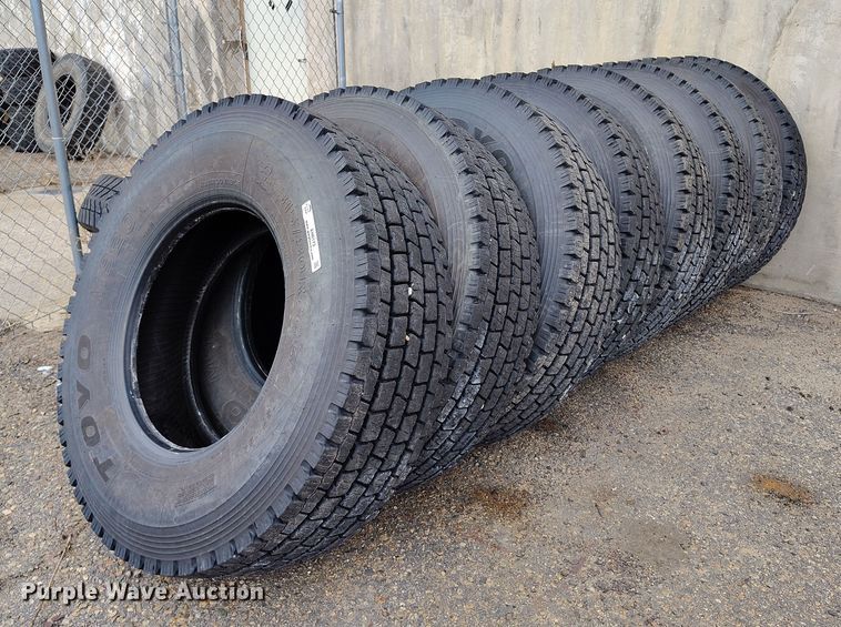 image for item EH0173 (8) Toyo M920 315/80R22.5 tires