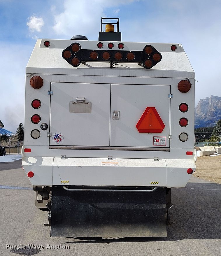 image for item EH0177 2007 Sterling SC8000 street sweeper truck