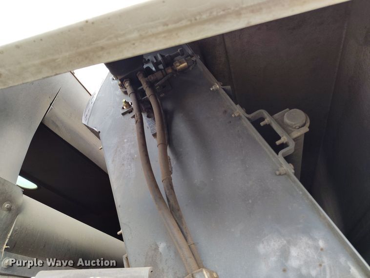 image for item EH0177 2007 Sterling SC8000 street sweeper truck