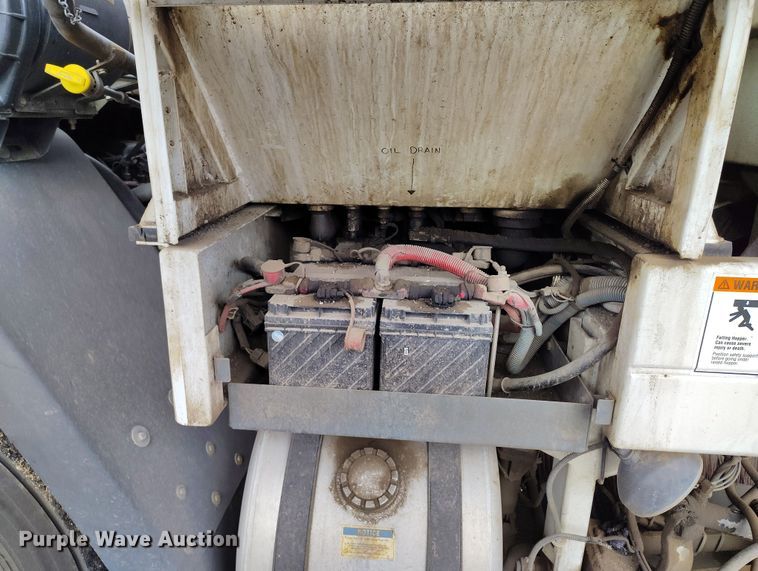 image for item EH0177 2007 Sterling SC8000 street sweeper truck