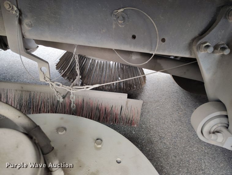 image for item EH0177 2007 Sterling SC8000 street sweeper truck