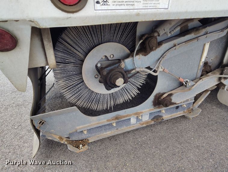 image for item EH0177 2007 Sterling SC8000 street sweeper truck