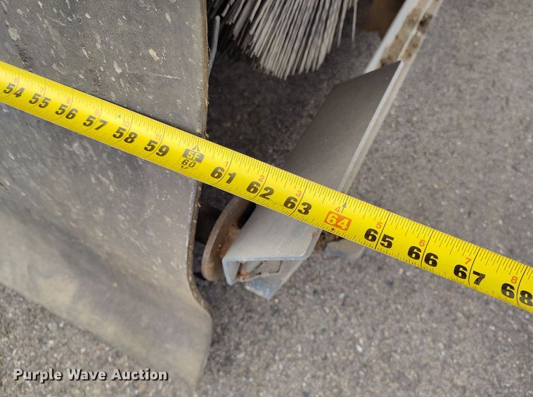 image for item EH0177 2007 Sterling SC8000 street sweeper truck