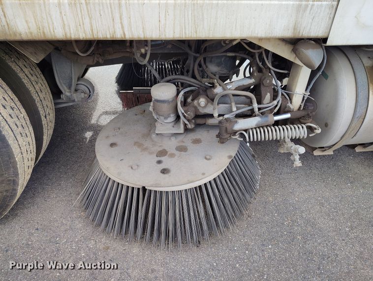 image for item EH0177 2007 Sterling SC8000 street sweeper truck