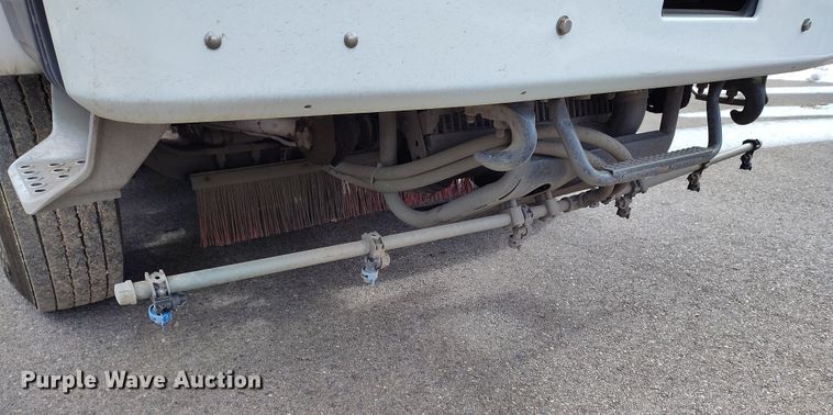 image for item EH0177 2007 Sterling SC8000 street sweeper truck