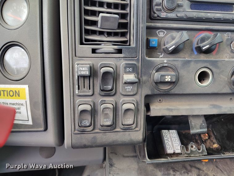 image for item EH0177 2007 Sterling SC8000 street sweeper truck