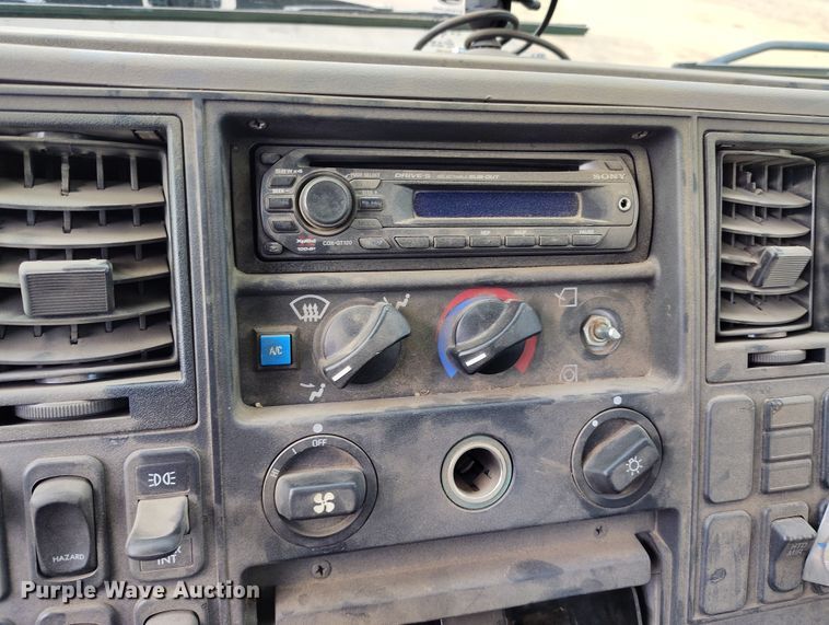 image for item EH0177 2007 Sterling SC8000 street sweeper truck