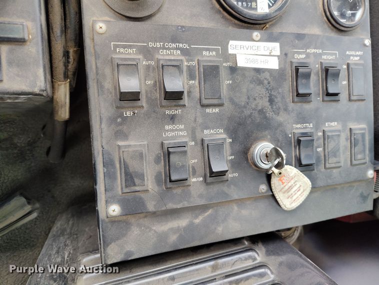 image for item EH0177 2007 Sterling SC8000 street sweeper truck