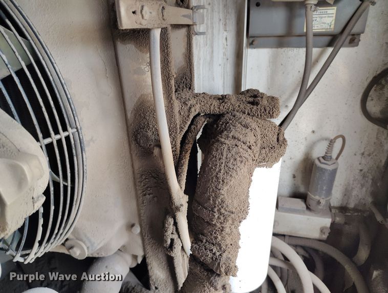 image for item EH0177 2007 Sterling SC8000 street sweeper truck