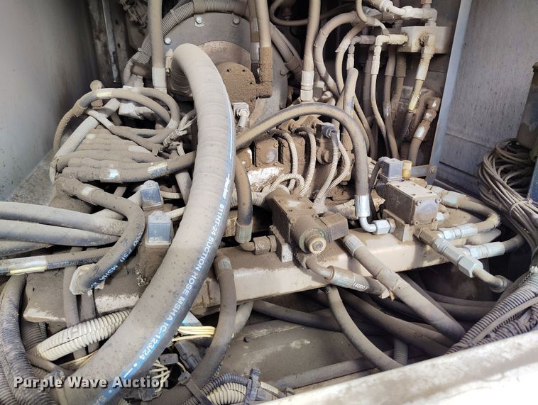 image for item EH0177 2007 Sterling SC8000 street sweeper truck