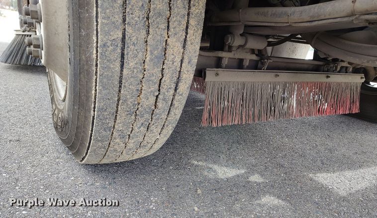 image for item EH0177 2007 Sterling SC8000 street sweeper truck