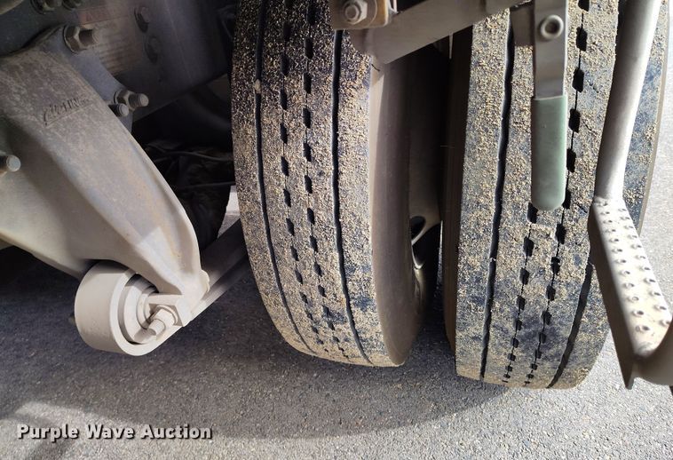 image for item EH0177 2007 Sterling SC8000 street sweeper truck