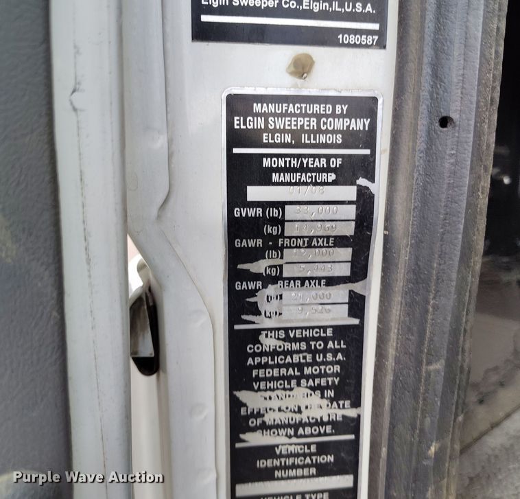 image for item EH0177 2007 Sterling SC8000 street sweeper truck