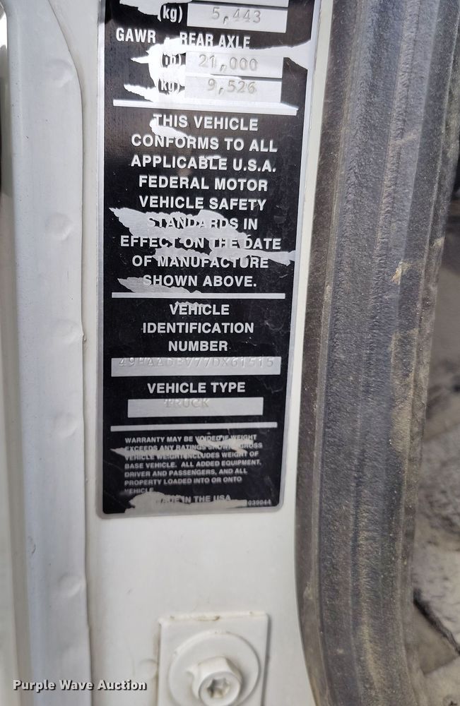 image for item EH0177 2007 Sterling SC8000 street sweeper truck