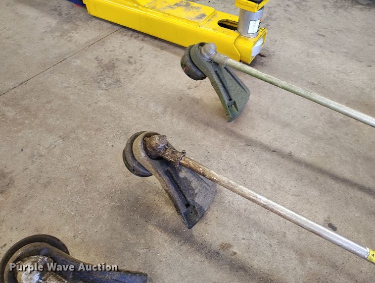 image for item EH0179 Lawn and garden equipment