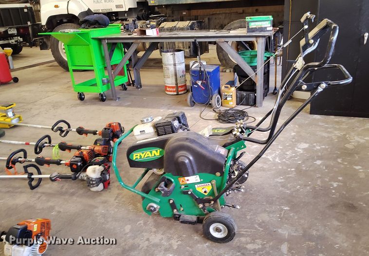 image for item EH0179 Lawn and garden equipment