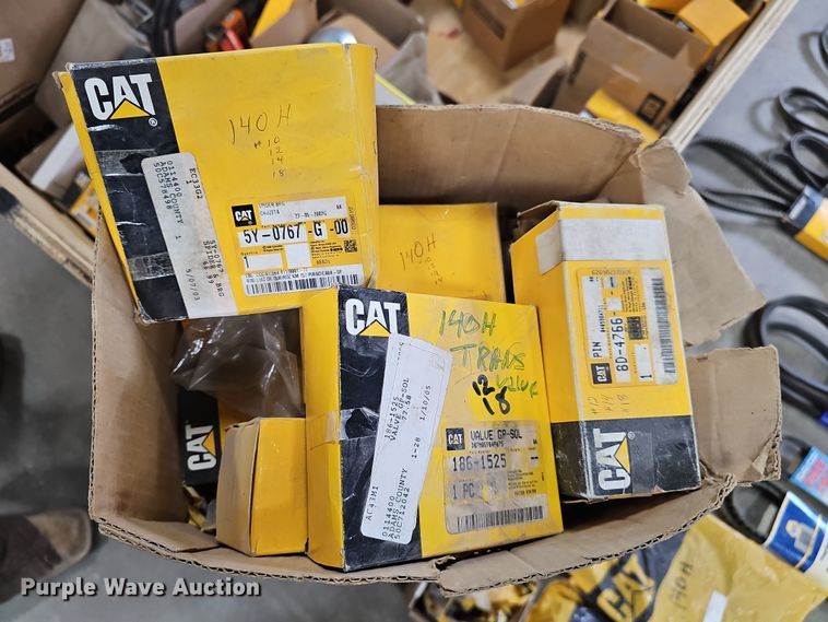 image for item EH8628 Caterpillar 140H/D6 parts