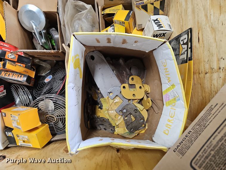 image for item EH8628 Caterpillar 140H/D6 parts