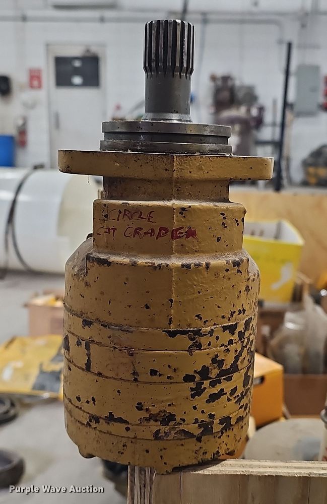 image for item EH8628 Caterpillar 140H/D6 parts