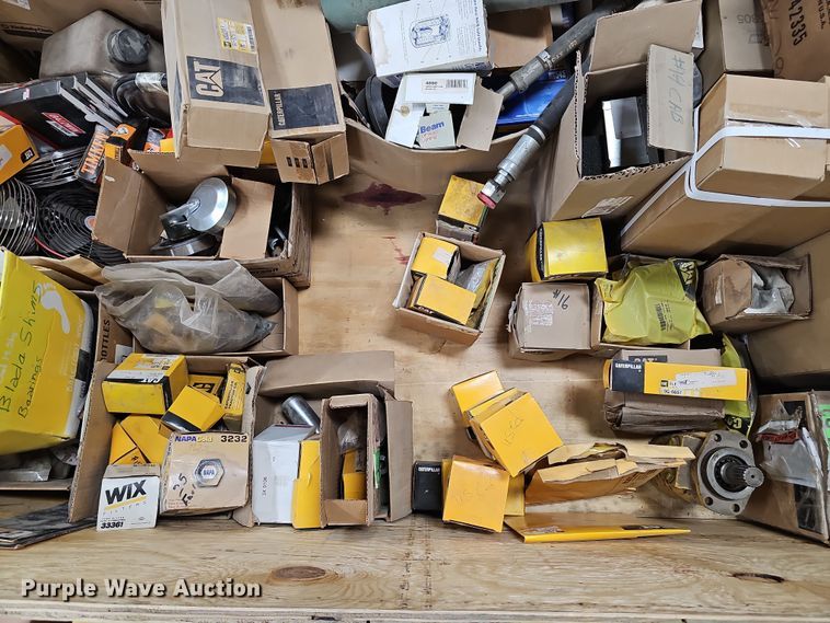 image for item EH8628 Caterpillar 140H/D6 parts