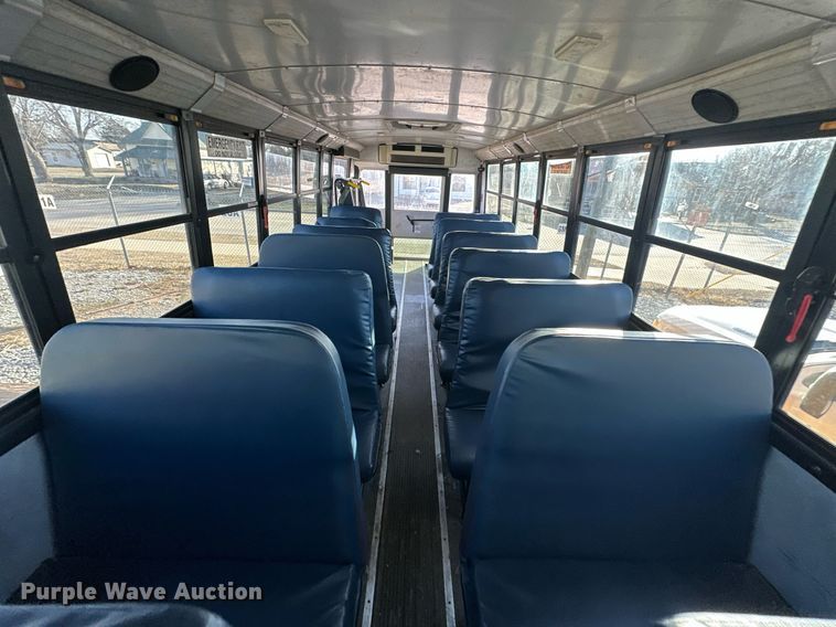 image for item EK0362 2011 Thomas Saf-T-Liner C2 school bus