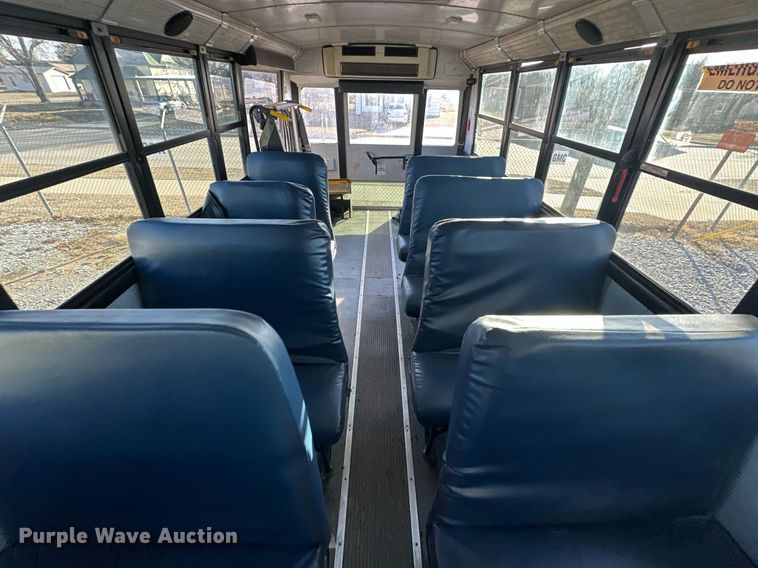 image for item EK0362 2011 Thomas Saf-T-Liner C2 school bus