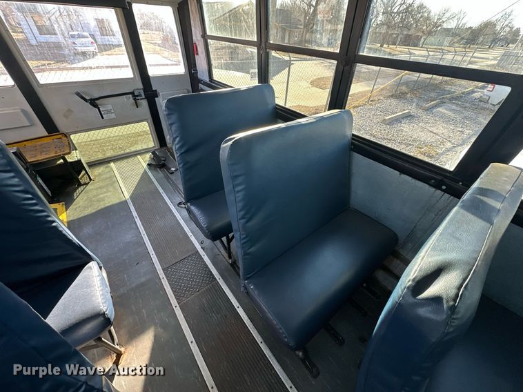 image for item EK0362 2011 Thomas Saf-T-Liner C2 school bus