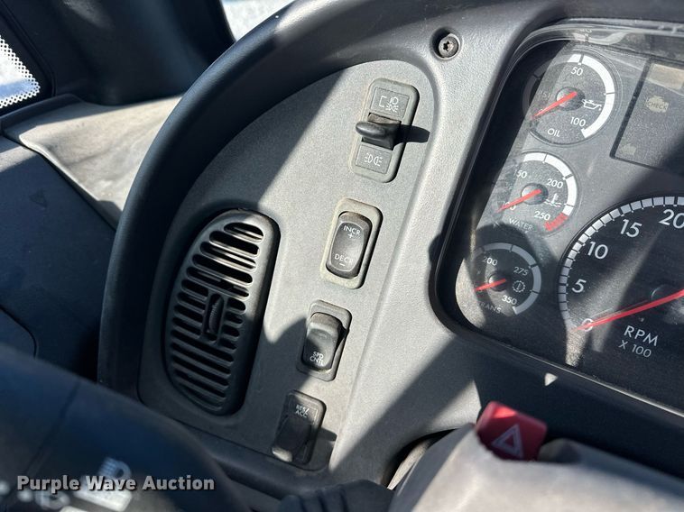 image for item EK0362 2011 Thomas Saf-T-Liner C2 school bus