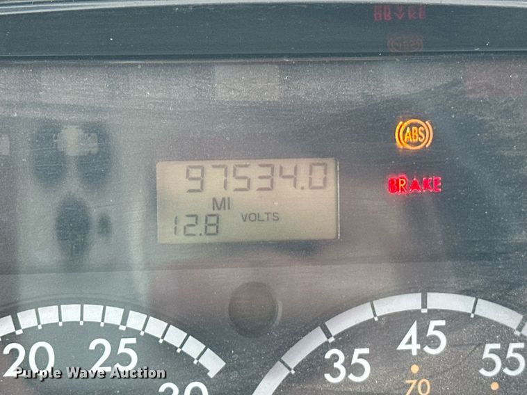 image for item EK0362 2011 Thomas Saf-T-Liner C2 school bus