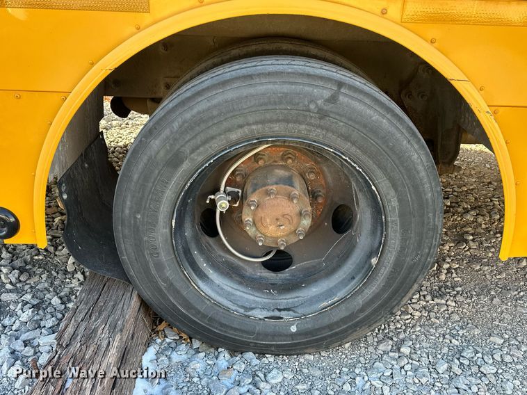 image for item EK0362 2011 Thomas Saf-T-Liner C2 school bus