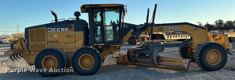 image for item EK0373 2016 John Deere 772G motor grader