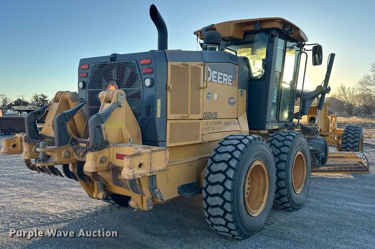 image for item EK0373 2016 John Deere 772G motor grader