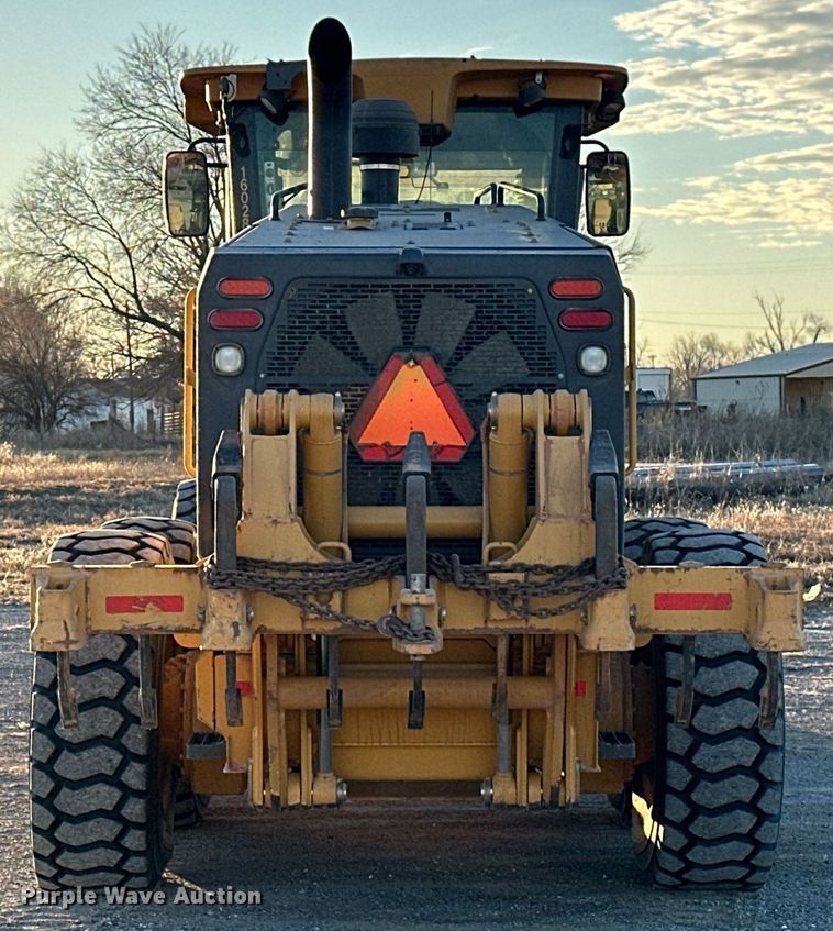 image for item EK0373 2016 John Deere 772G motor grader