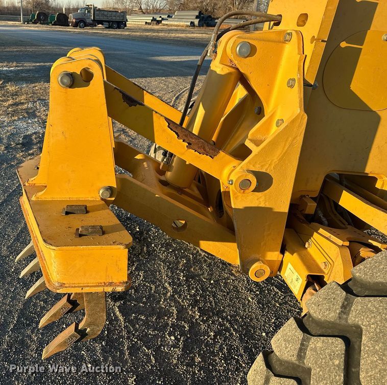 image for item EK0373 2016 John Deere 772G motor grader