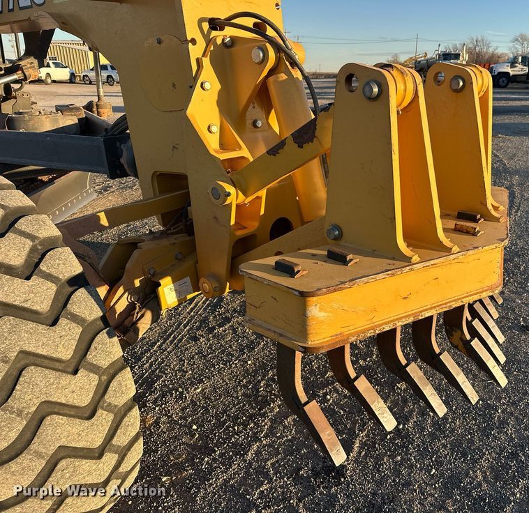 image for item EK0373 2016 John Deere 772G motor grader