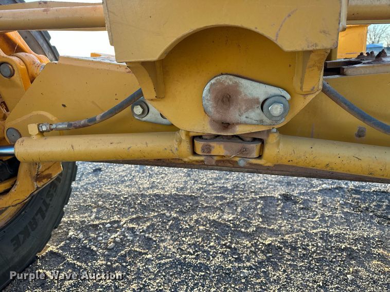 image for item EK0373 2016 John Deere 772G motor grader