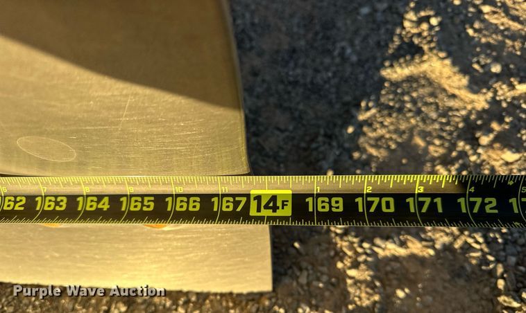 image for item EK0373 2016 John Deere 772G motor grader