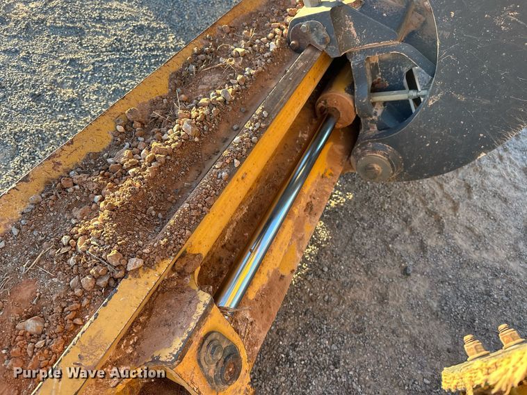 image for item EK0373 2016 John Deere 772G motor grader