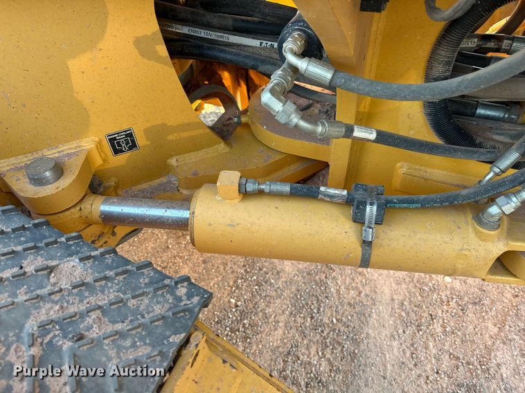 image for item EK0373 2016 John Deere 772G motor grader